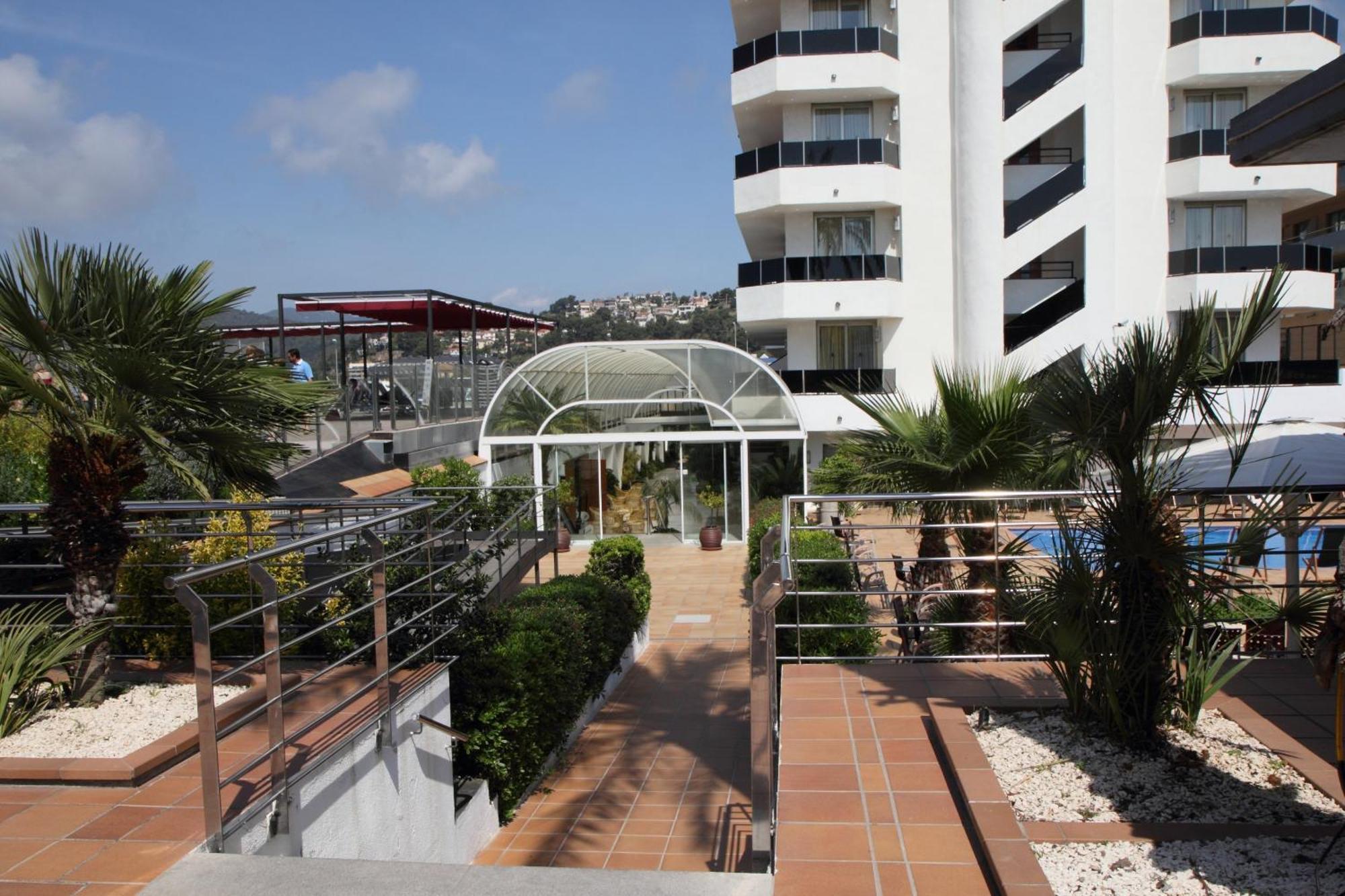 Don Angel - Adults Recommended Hotel Santa Susanna Ngoại thất bức ảnh