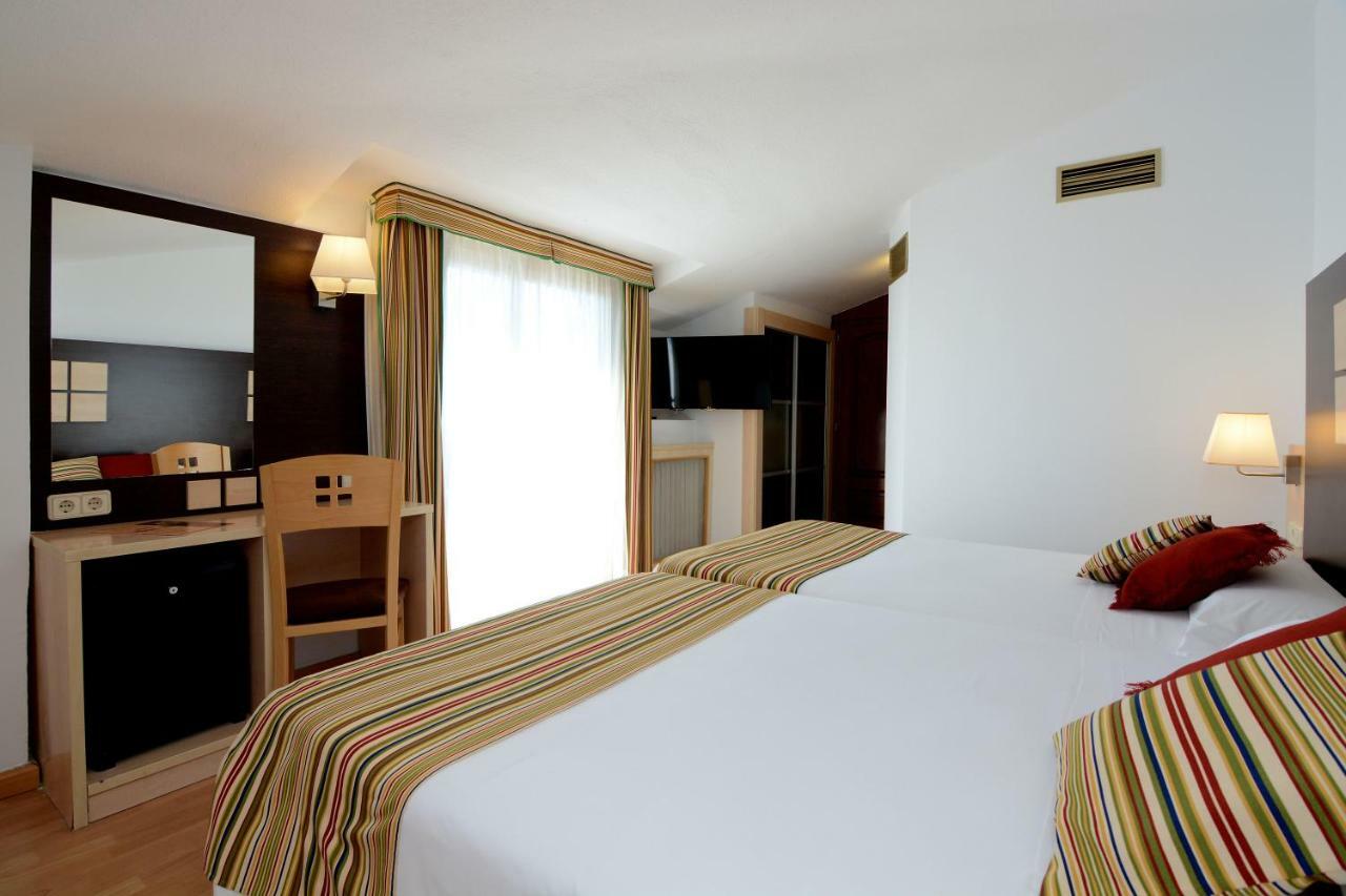 Don Angel - Adults Recommended Hotel Santa Susanna Ngoại thất bức ảnh